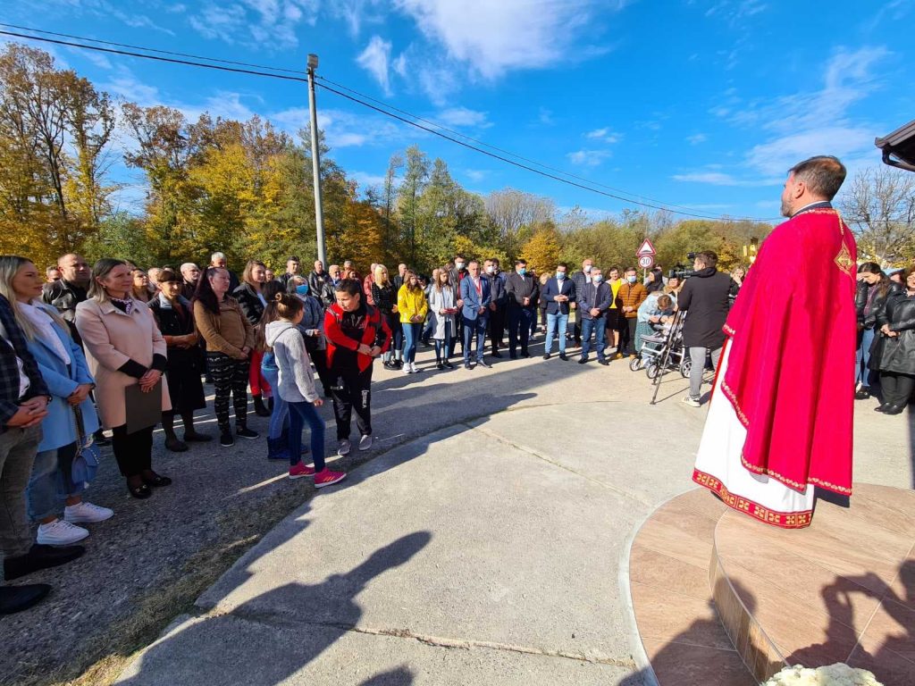 obnovljen hram u podnovlju