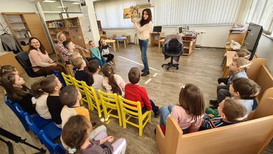 Photo of DOBOJ: U Narodnoj biblioteci do petka organizovano čitanje priča za predškolce (FOTO)