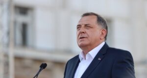 Dodik: Solidarnost sa predsjednikom Srbije u trenutku kada bezbjednosne službe hapse osumnjičene za planiranje atentata