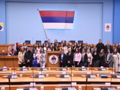 Potpredsjednica Nina Bukejlović u NSRS primila učenike, profesore i rukovodstvo Ekonomske škole Doboj (FOTO)
